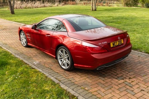 2014 Mercedes-Benz R231 SL500 AMG - 16,000 MILES In vendita (immagine 8 di 185)