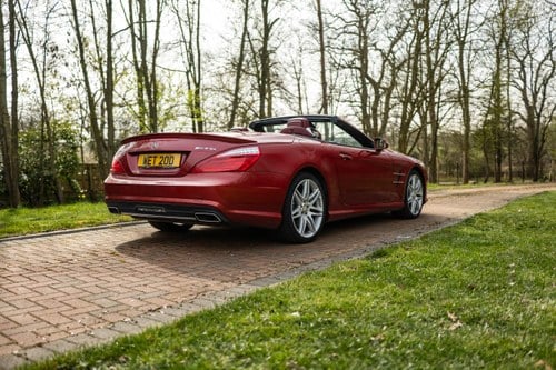 2014 Mercedes-Benz R231 SL500 AMG - 16,000 MILES In vendita (immagine 38 di 185)