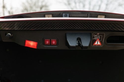 2014 Mercedes-Benz R231 SL500 AMG - 16,000 MILES In vendita (immagine 110 di 185)