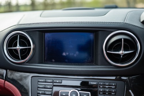 2014 Mercedes-Benz R231 SL500 AMG - 16,000 MILES In vendita (immagine 97 di 185)