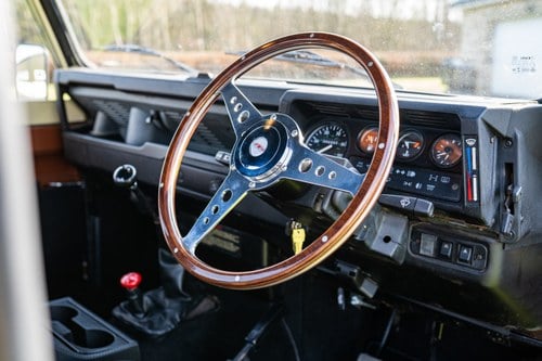 1998 Land Rover Defender 90 300TDi till salu (bild 3 av 84)