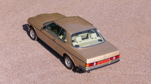 1983 Mercedes-Benz 280CE (W123) Te koop (foto 4 van 119)