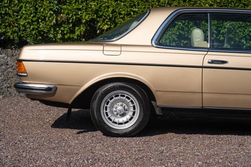 1983 Mercedes-Benz 280CE (W123) Te koop (foto 64 van 119)