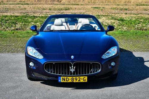 2011 Maserati GranCabrio 4.7L V8 till salu (bild 2 av 87)