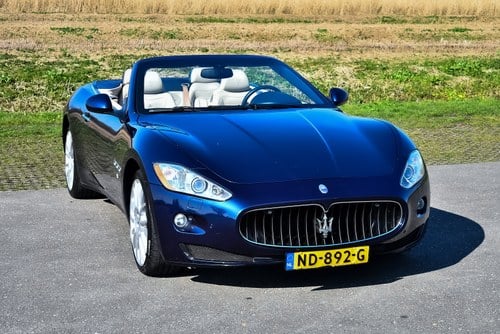 2011 Maserati GranCabrio 4.7L V8 till salu (bild 4 av 87)