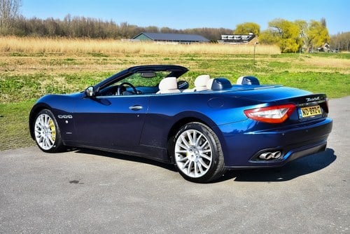 2011 Maserati GranCabrio 4.7L V8 till salu (bild 17 av 87)