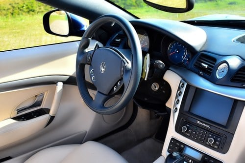 2011 Maserati GranCabrio 4.7L V8 till salu (bild 41 av 87)