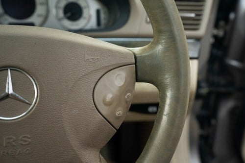 2003 Mercedes E320 Avantgarde (W211) till salu (bild 26 av 165)