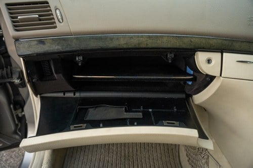 2003 Mercedes E320 Avantgarde (W211) till salu (bild 38 av 165)