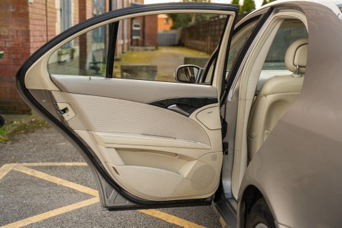 2003 Mercedes E320 Avantgarde (W211) till salu (bild 66 av 165)