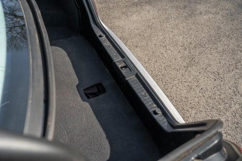 2003 Mercedes E320 Avantgarde (W211) till salu (bild 77 av 165)