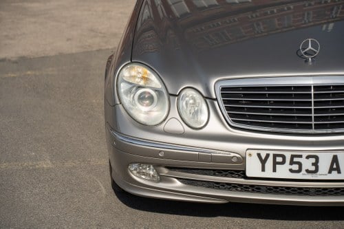 2003 Mercedes E320 Avantgarde (W211) till salu (bild 87 av 165)
