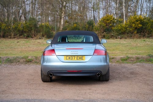 2007 Audi TT 3.2 V6 Roadster till salu (bild 15 av 191)