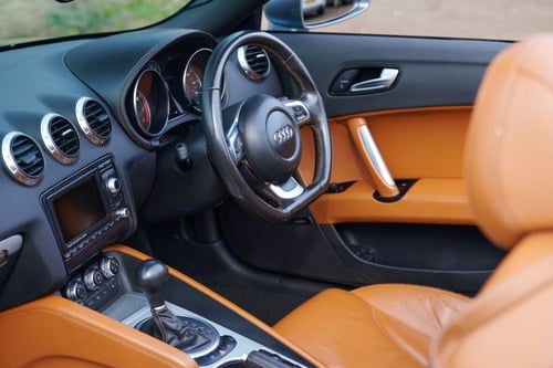 2007 Audi TT 3.2 V6 Roadster till salu (bild 37 av 191)