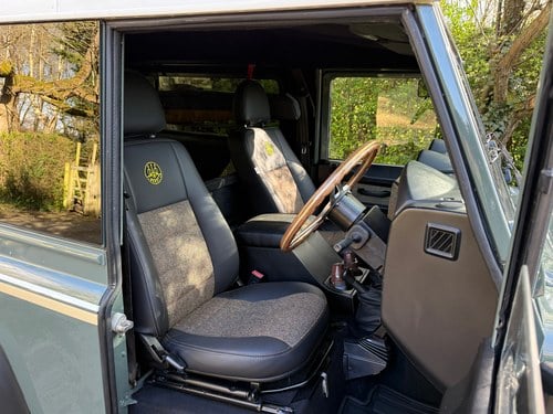 2008 Land Rover Defender 90" - 'Beretta Edition' by Centurion In vendita (immagine 21 di 109)