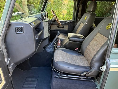 2008 Land Rover Defender 90" - 'Beretta Edition' by Centurion In vendita (immagine 25 di 109)