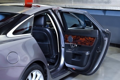 2012 Jaguar XJ Saloon 5,0L V8 En venta (imagen 45 de 77)