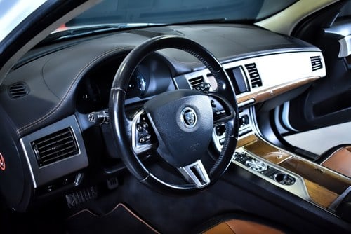 2012 Jaguar XF Saloon 5,0L Supercharged V8 In vendita (immagine 34 di 91)