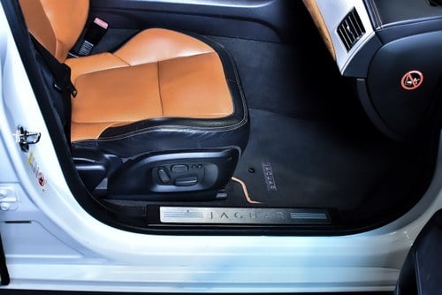 2012 Jaguar XF Saloon 5,0L Supercharged V8 In vendita (immagine 39 di 91)