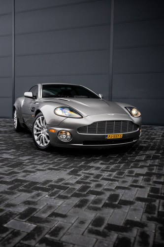 2001 Aston Martin Vanquish In vendita (immagine 12 di 67)