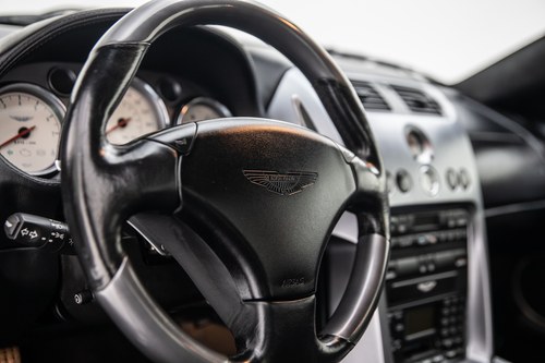 2001 Aston Martin Vanquish In vendita (immagine 18 di 67)