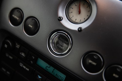 2001 Aston Martin Vanquish In vendita (immagine 29 di 67)
