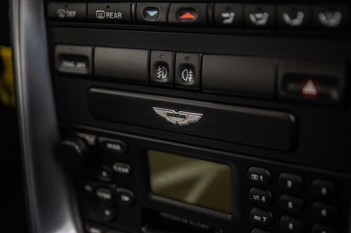 2001 Aston Martin Vanquish In vendita (immagine 31 di 67)