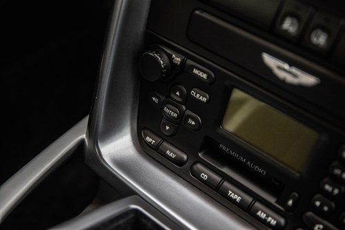 2001 Aston Martin Vanquish In vendita (immagine 35 di 67)