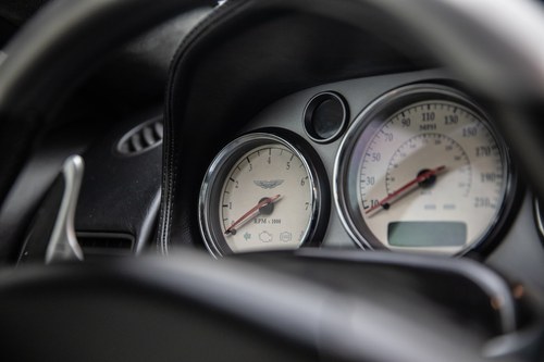 2001 Aston Martin Vanquish In vendita (immagine 38 di 67)