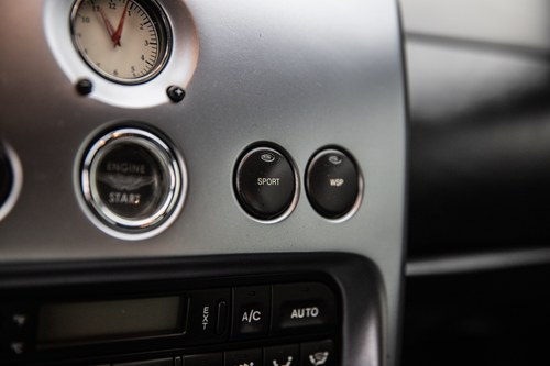 2001 Aston Martin Vanquish In vendita (immagine 48 di 67)