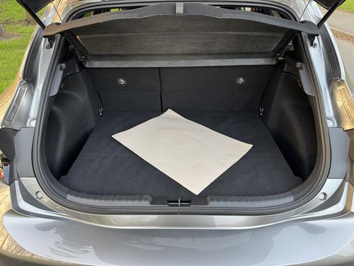 2023 Toyota GR Corolla Circuit Edition à venda (imagem 54 de 87)