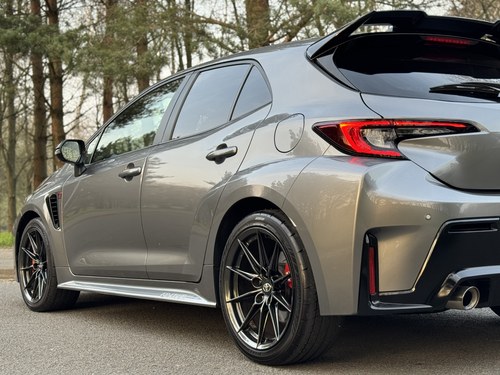 2023 Toyota GR Corolla Circuit Edition à venda (imagem 80 de 87)