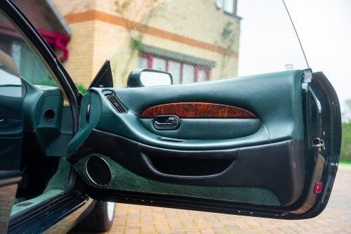 1997 Aston Martin DB7 For Sale (picture 35 of 135)