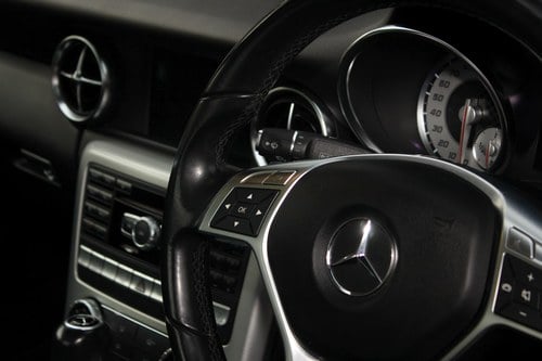 2014 Mercedes-Benz R172 SLK350 AMG Sport BlueEfficiency till salu (bild 45 av 146)