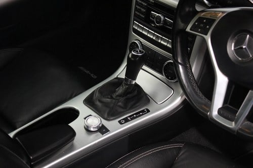 2014 Mercedes-Benz R172 SLK350 AMG Sport BlueEfficiency till salu (bild 48 av 146)