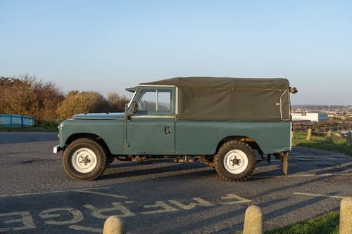 1971 Land Rover Series IIA 109" till salu (bild 9 av 98)