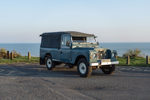 1971 Land Rover Series IIA 109" till salu (bild 1 av 98)