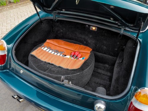 1994 MG RV8 Te koop (foto 52 van 119)