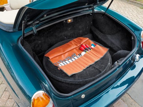 1994 MG RV8 Te koop (foto 53 van 119)