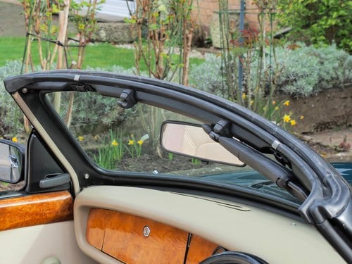 1994 MG RV8 Te koop (foto 80 van 119)