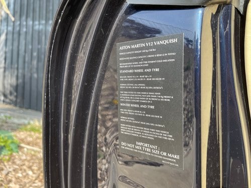 2003 Aston Martin V12 Vanquish For Sale (picture 23 of 151)