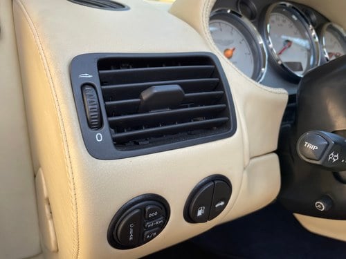 2003 Aston Martin V12 Vanquish For Sale (picture 28 of 151)