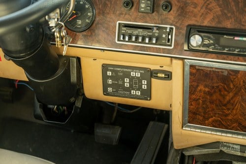 1991 Airstream Classic 300LE In vendita (immagine 60 di 221)