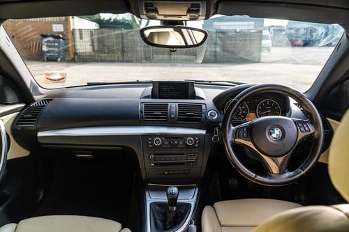 2007 BMW 130i LE M Sport (E87) 1 of 160 In vendita (immagine 74 di 159)