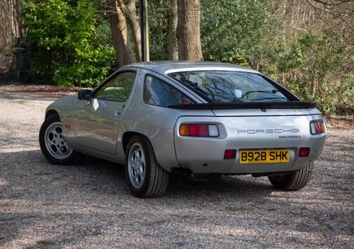 1984 Porsche 928 S2 till salu (bild 14 av 403)