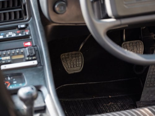 1984 Porsche 928 S2 till salu (bild 56 av 403)