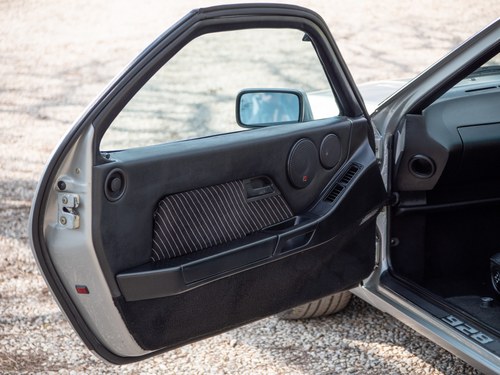 1984 Porsche 928 S2 till salu (bild 98 av 403)