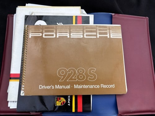 1984 Porsche 928 S2 till salu (bild 363 av 403)