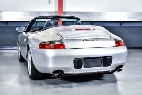 2000 Porsche 996 (911) Carrera Convertible 3,4L à venda (imagem 14 de 83)