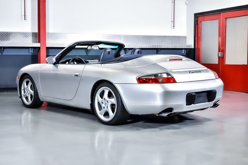 2000 Porsche 996 (911) Carrera Convertible 3,4L à venda (imagem 16 de 83)